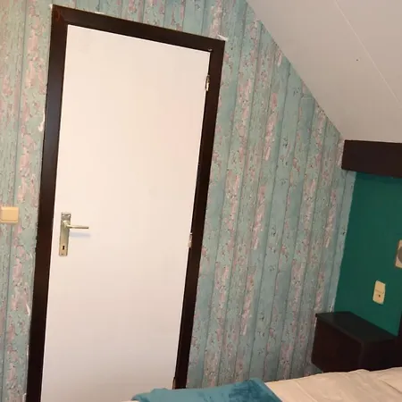 Hotel Plaza *